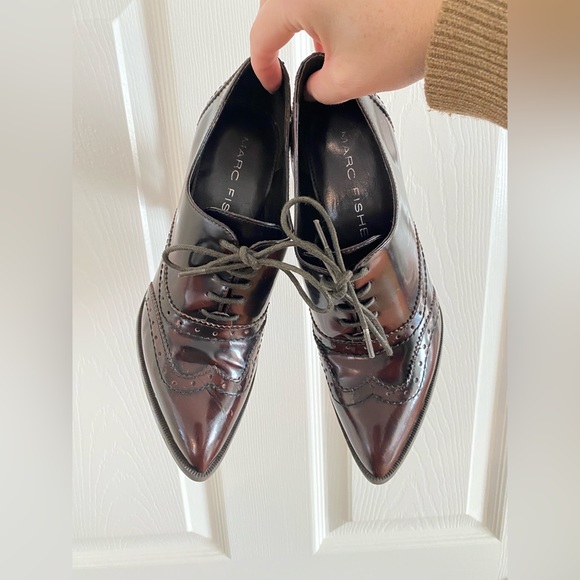 Marc Fisher Oxford Pumps - Picture 1 of 6